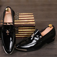 Men's Shoes Pointed Patent Leather Fashion Shoes Wedding / Leisure / Banquet Black Red Yellow  